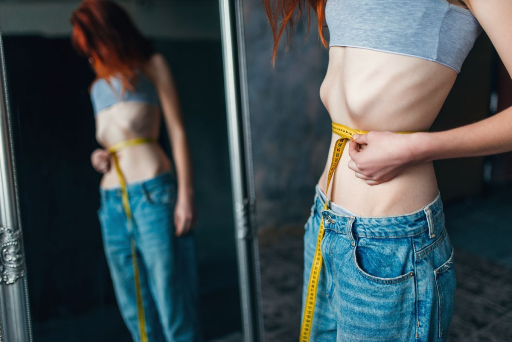 Çrregullimet e Të Ngrënit në Fëmijëri dhe Adoleshencë